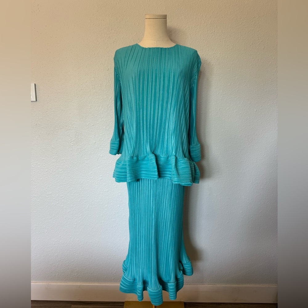 NWT Beulah Turquoise Pleated Top & Skirt Set One Size - Picture 3 of 16